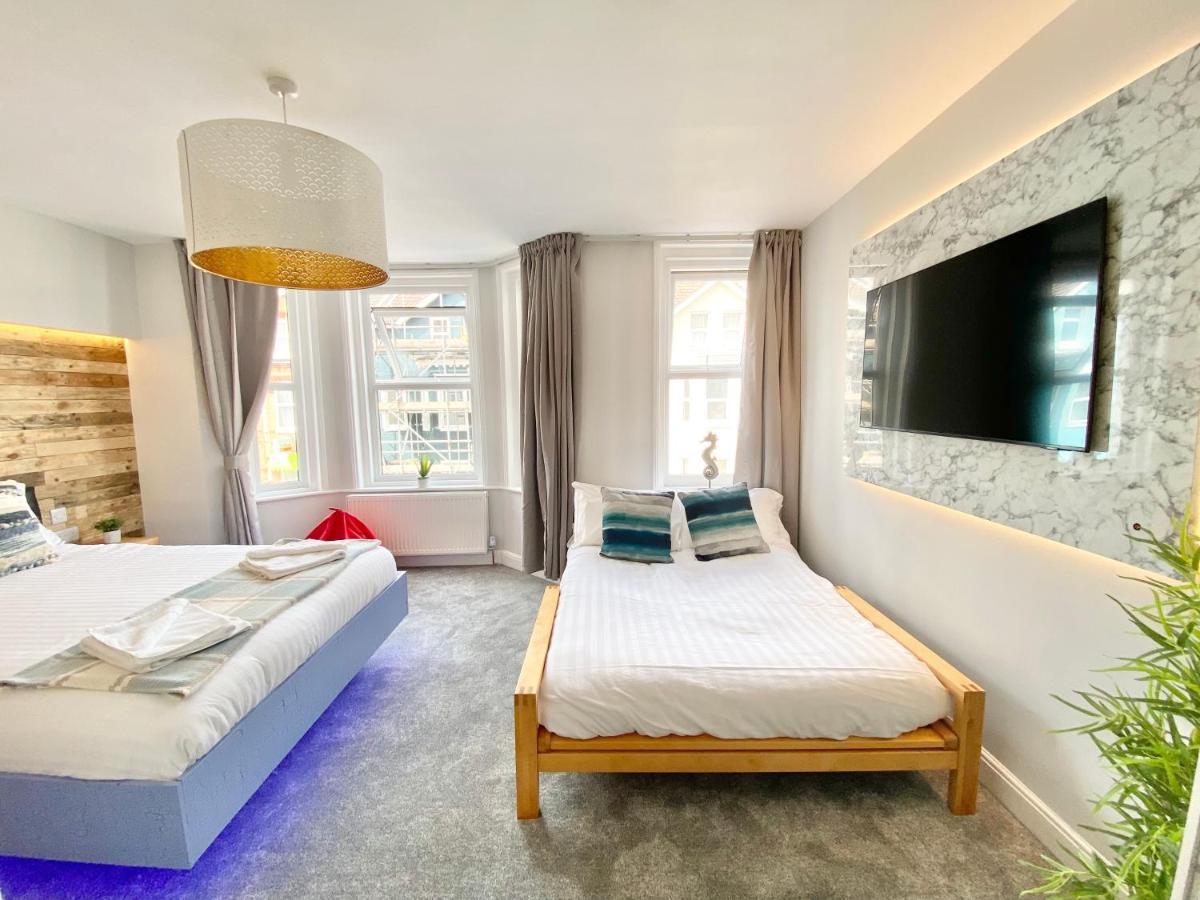Coastline Retreats - Cloud9: Seafront Ensuite Rooms with Netflix Bournemouth Exterior photo