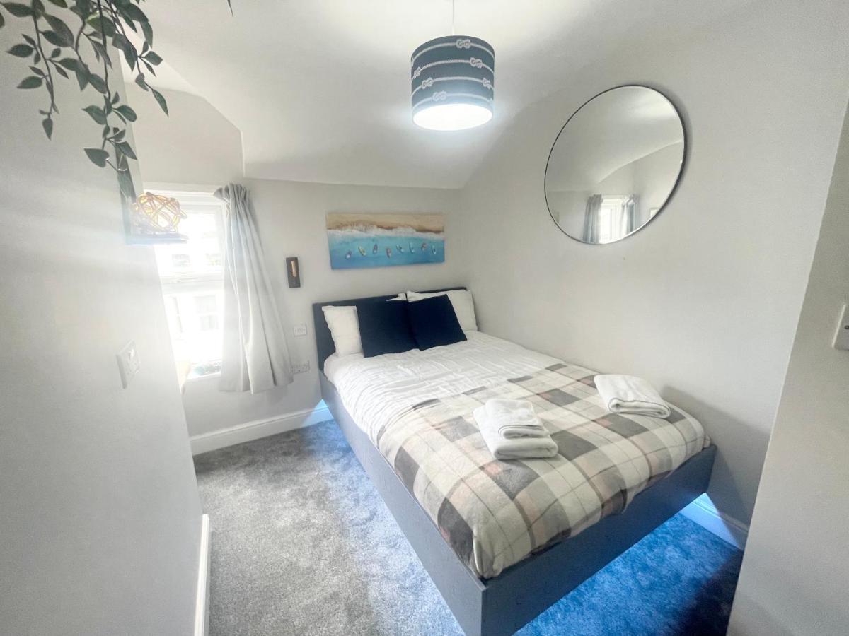 Coastline Retreats - Cloud9: Seafront Ensuite Rooms with Netflix Bournemouth Exterior photo