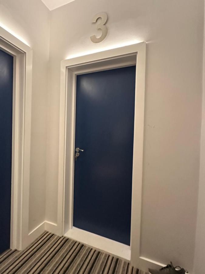 Coastline Retreats - Cloud9: Seafront Ensuite Rooms with Netflix Bournemouth Exterior photo